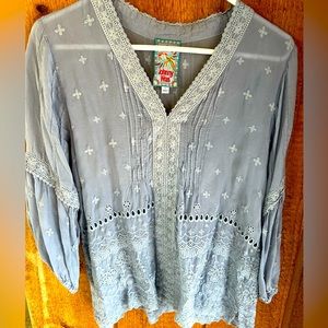 Johnny Was lace detail top, SM